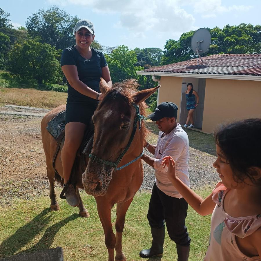 Rancho Juancho Hotel Portobelo Bagian luar foto