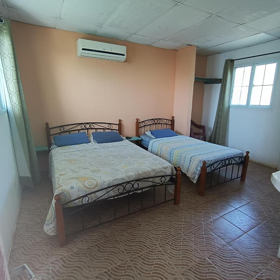 Rancho Juancho Hotel Portobelo Bagian luar foto